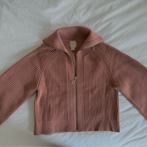 45% wool H&M Dusty Rose Ribbed Zip-Up Sweater Cardigan - Picture 2 of 2